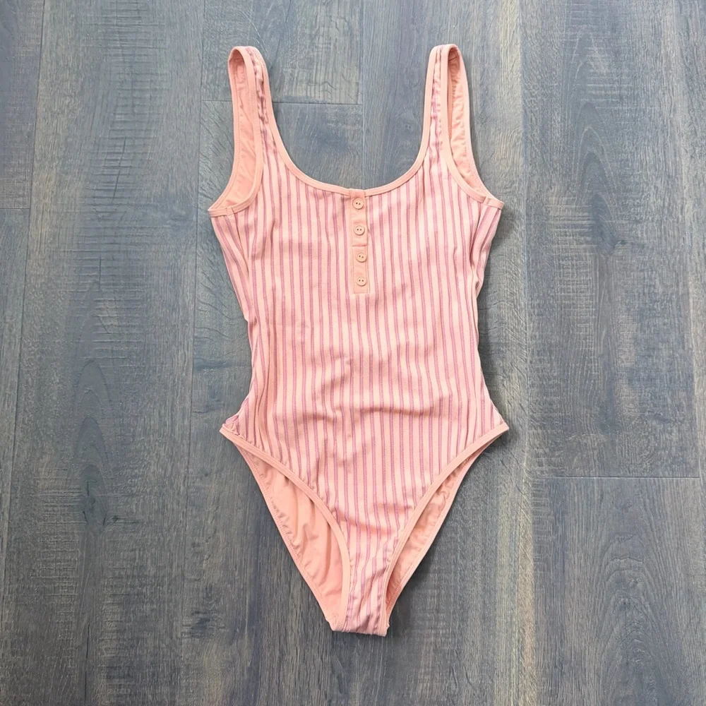 NWT L*Space Ribbed Float On Classic One Piece | Size: 4 - Picture 4 of 9